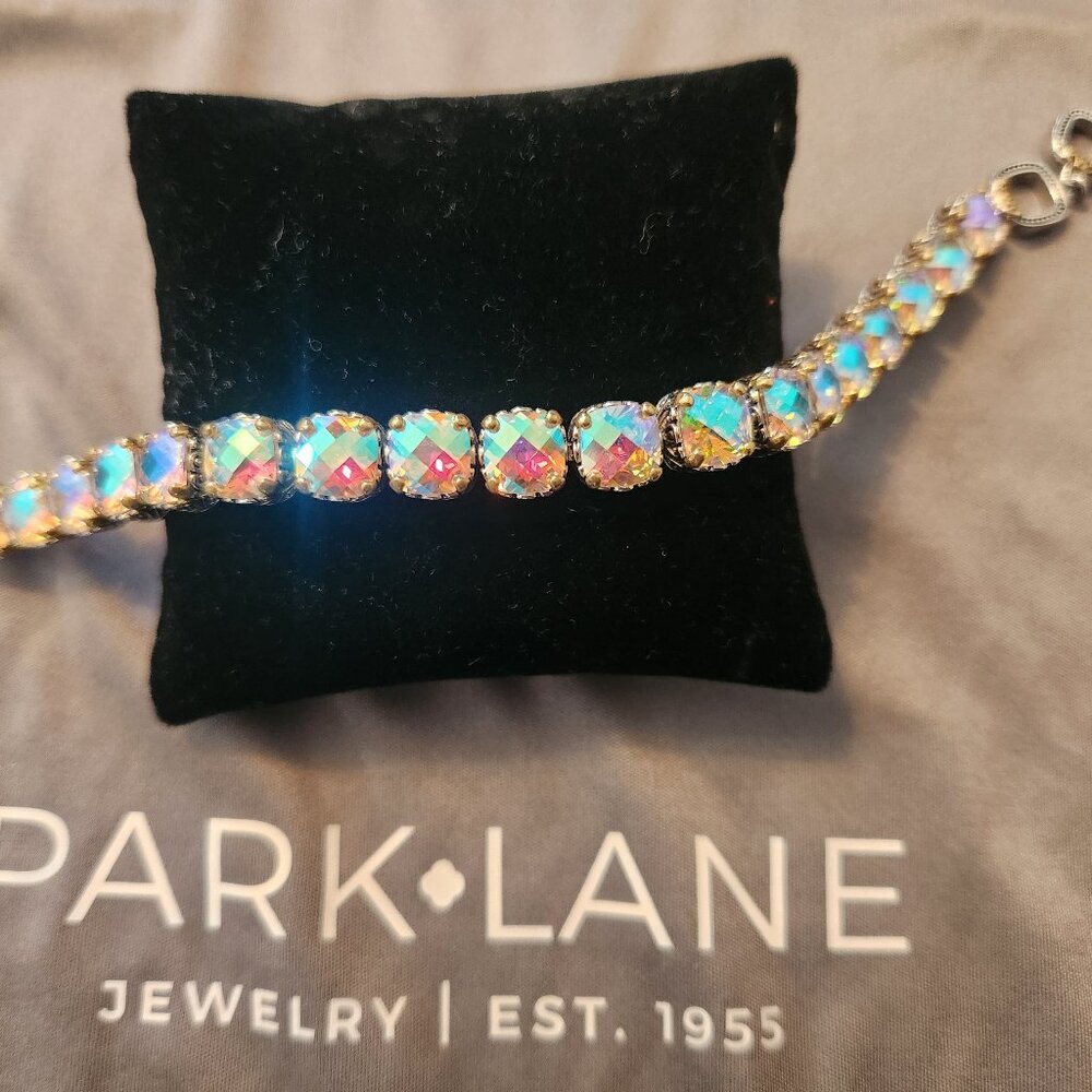 Rare Park Lane  UNICORN Aurora Borealis Gold/Silvertone Crown